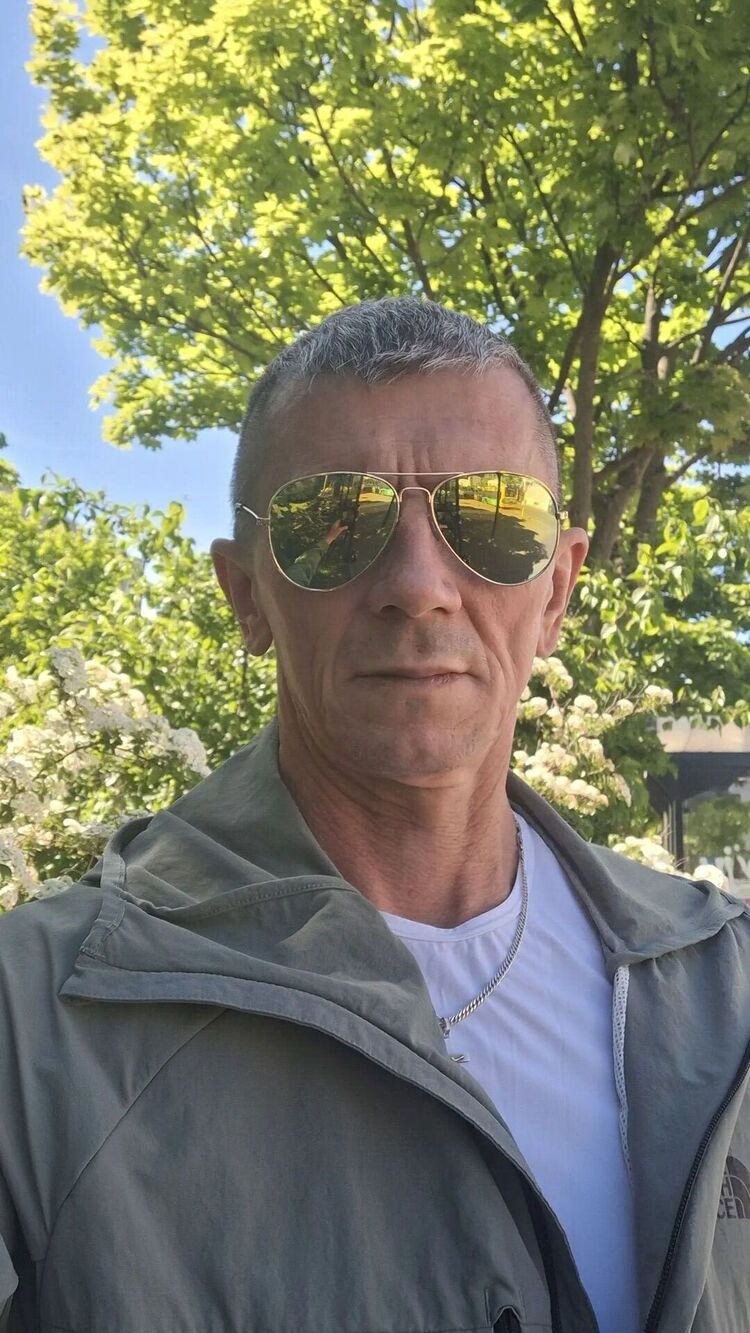  53852629  Vitalij, 47 ,    