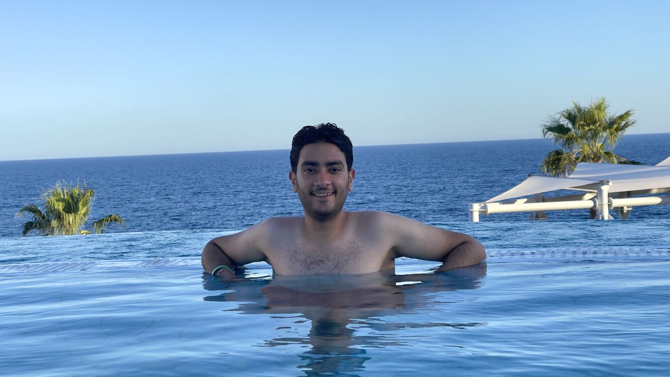  37634089  Abdelrahman, 30 ,    