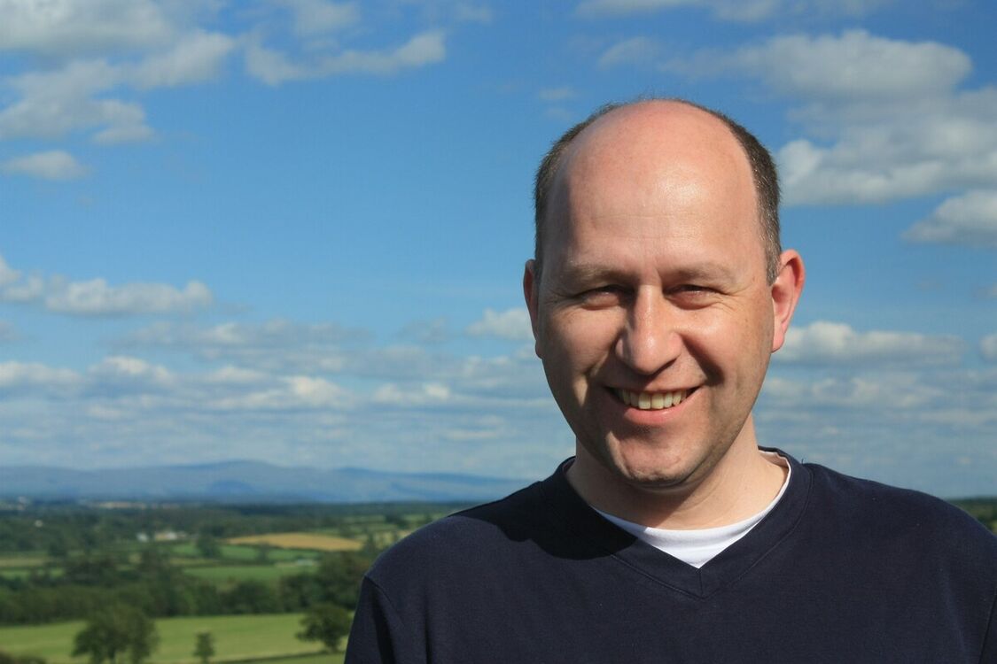  22049159  Ivan, 46 ,    