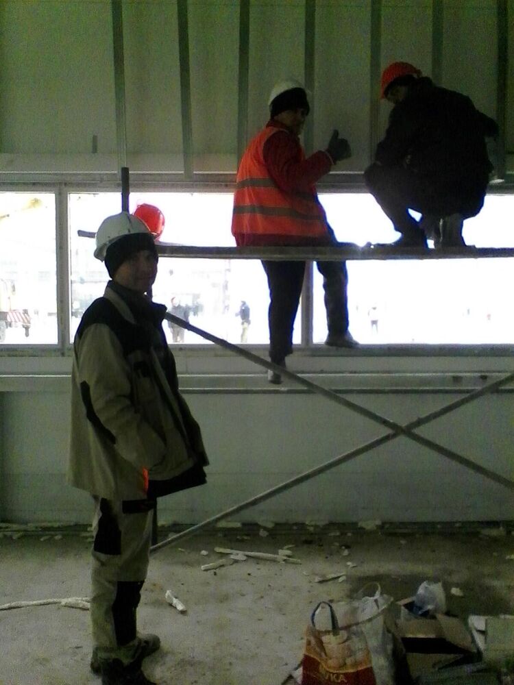  32445129  Ivan, 42 ,    