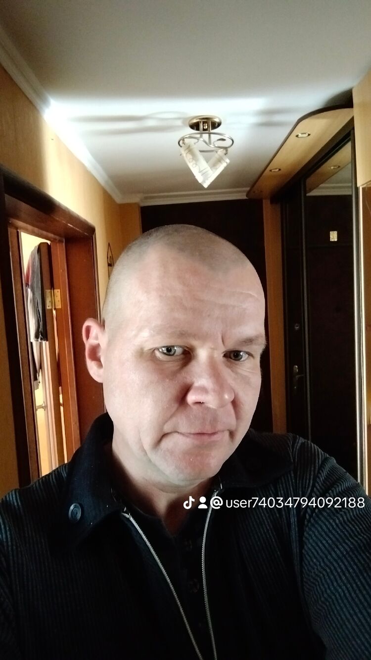  42521369  , 45 ,    