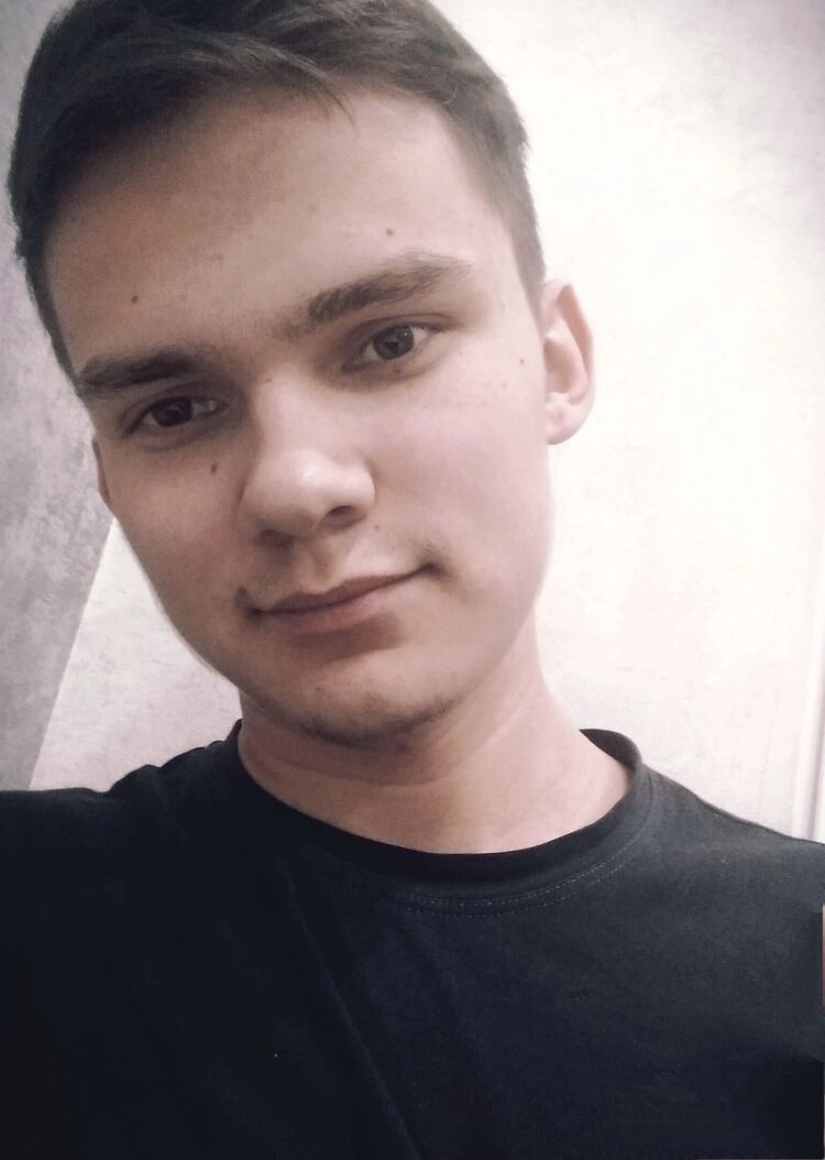  37034749  , 22 ,    