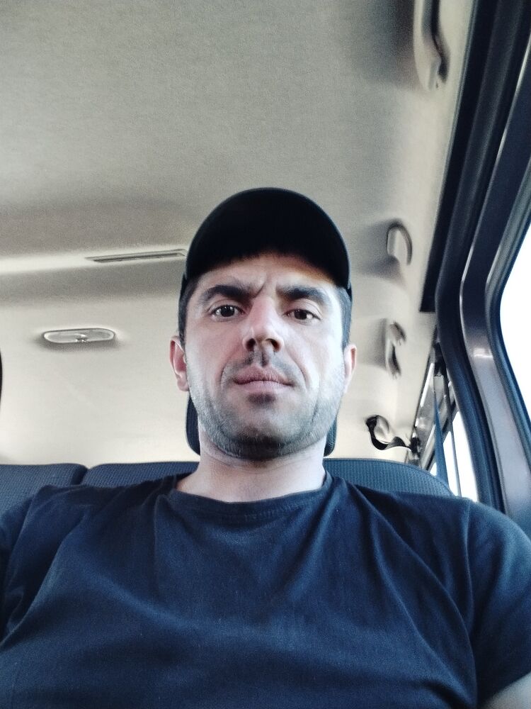  ,   Aleksandr, 40 ,   c 