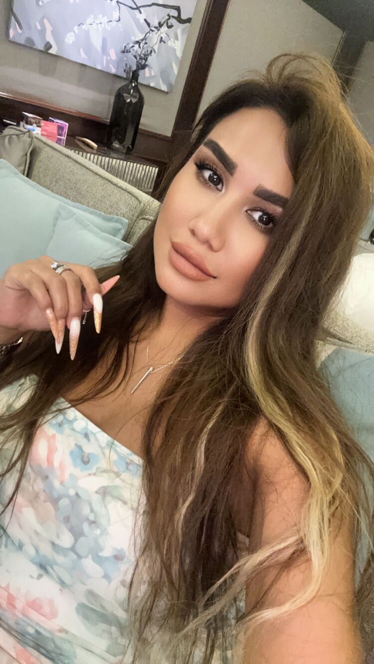  ,   Tamilla, 35 ,   