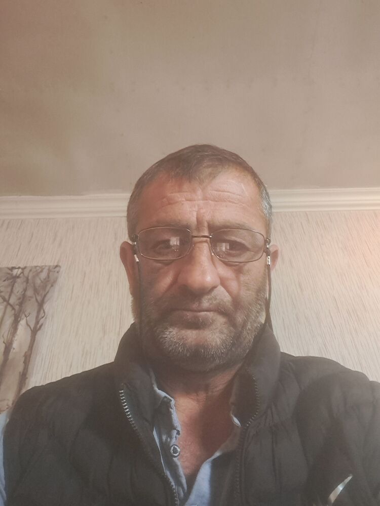  53147409  Jskdkfksjszn, 45 ,    