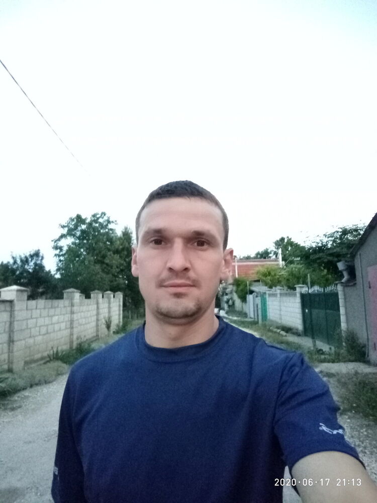  20256309  Vitaliy, 39 ,    