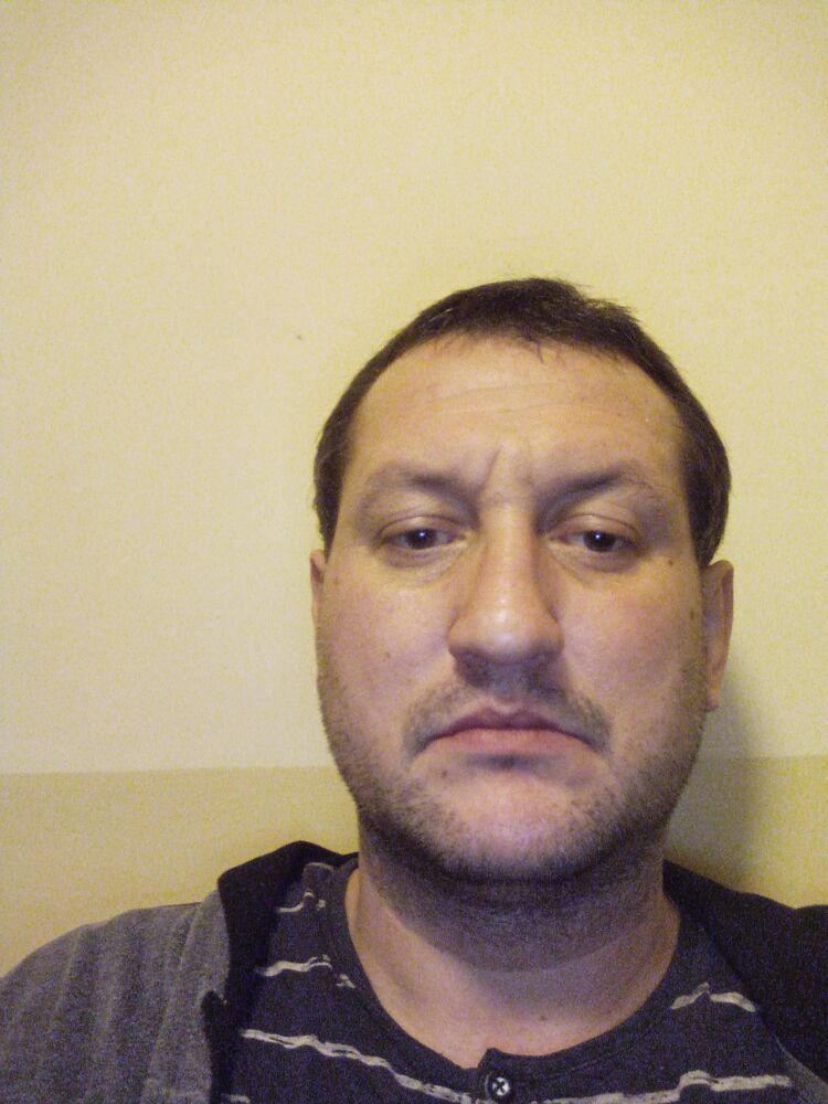  32907099  Iurii, 44 ,    