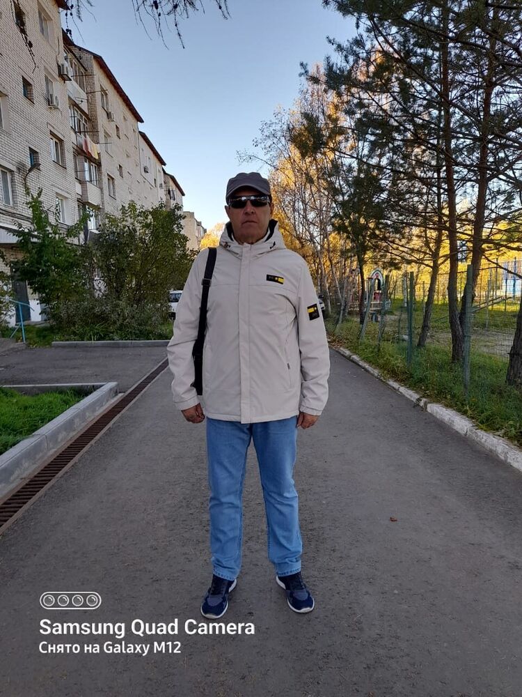  32889409  Vasiliy, 61 ,    