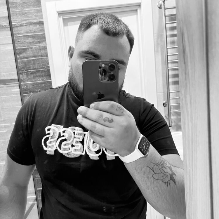  ,   Ivan, 22 ,   ,   
