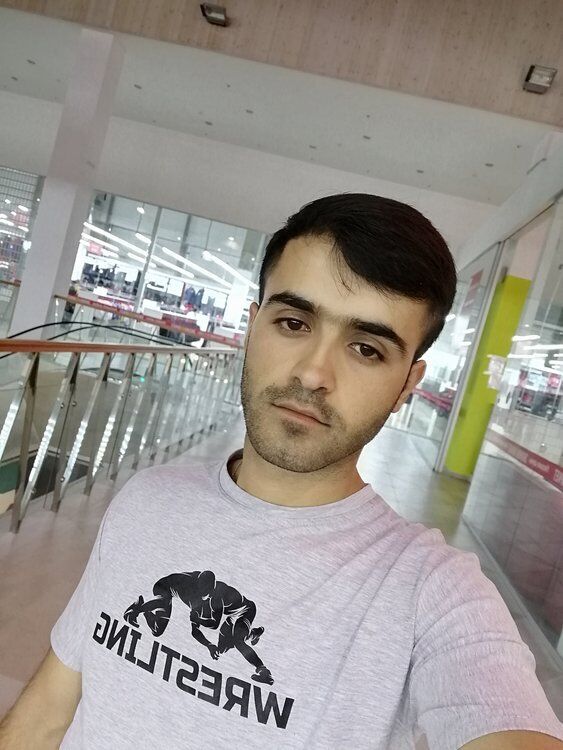  36600729  Bek, 31 ,    