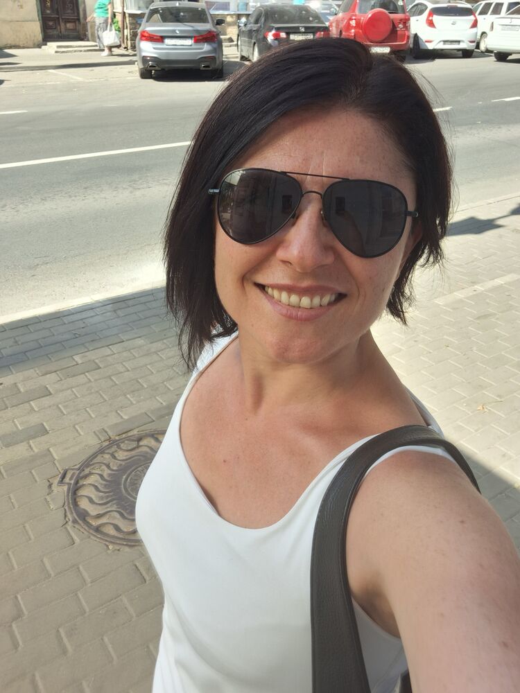  --,   , 48 ,     , c 