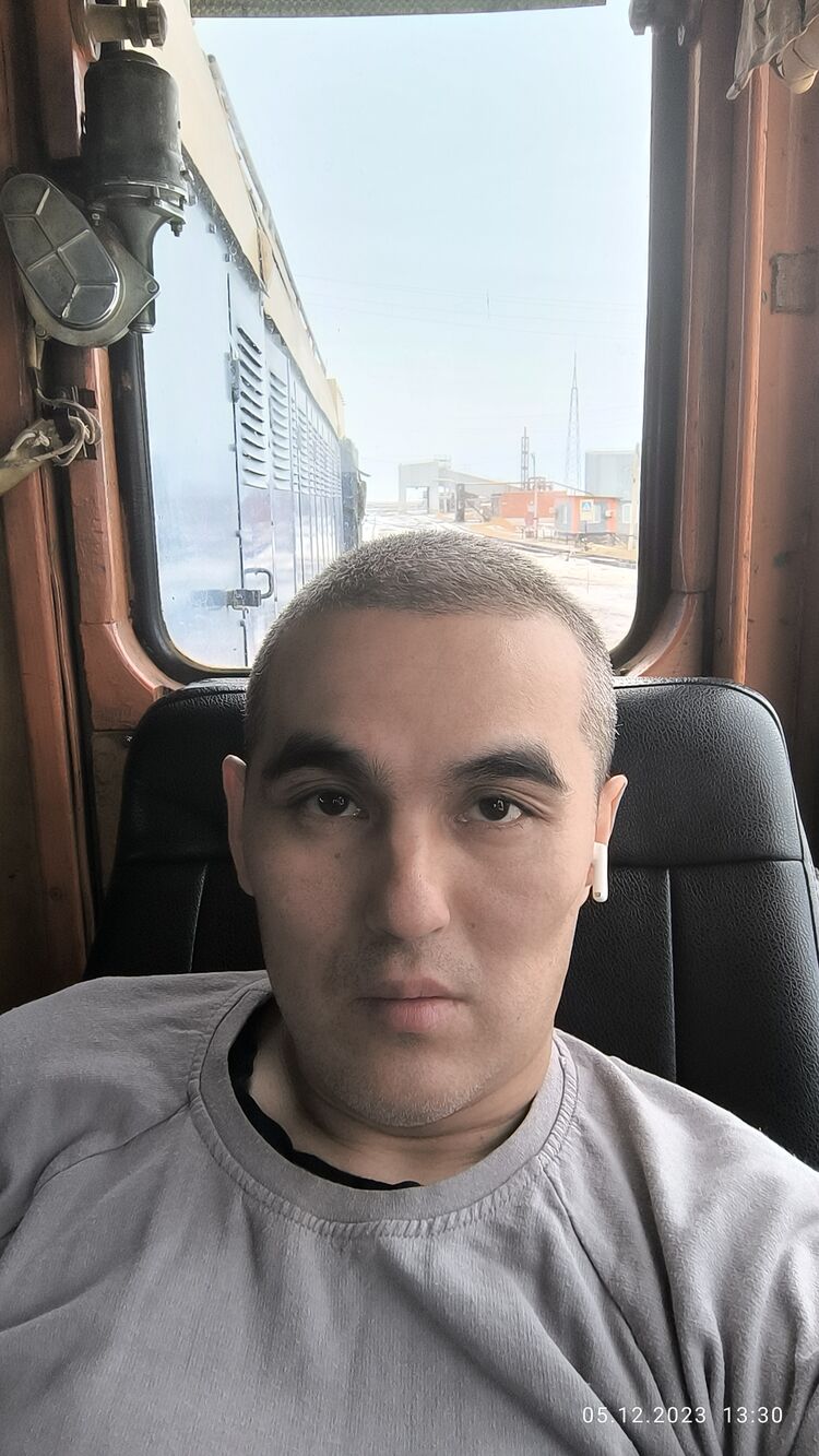  49369429  , 38 ,    