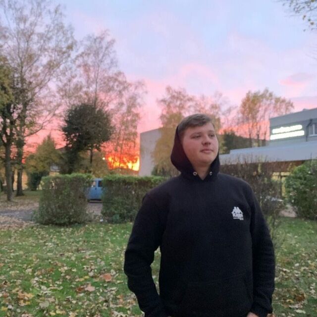  36064219  Evgeny, 20 ,    