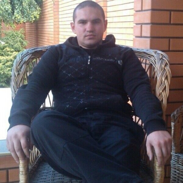  20388319  Silik, 37 ,    