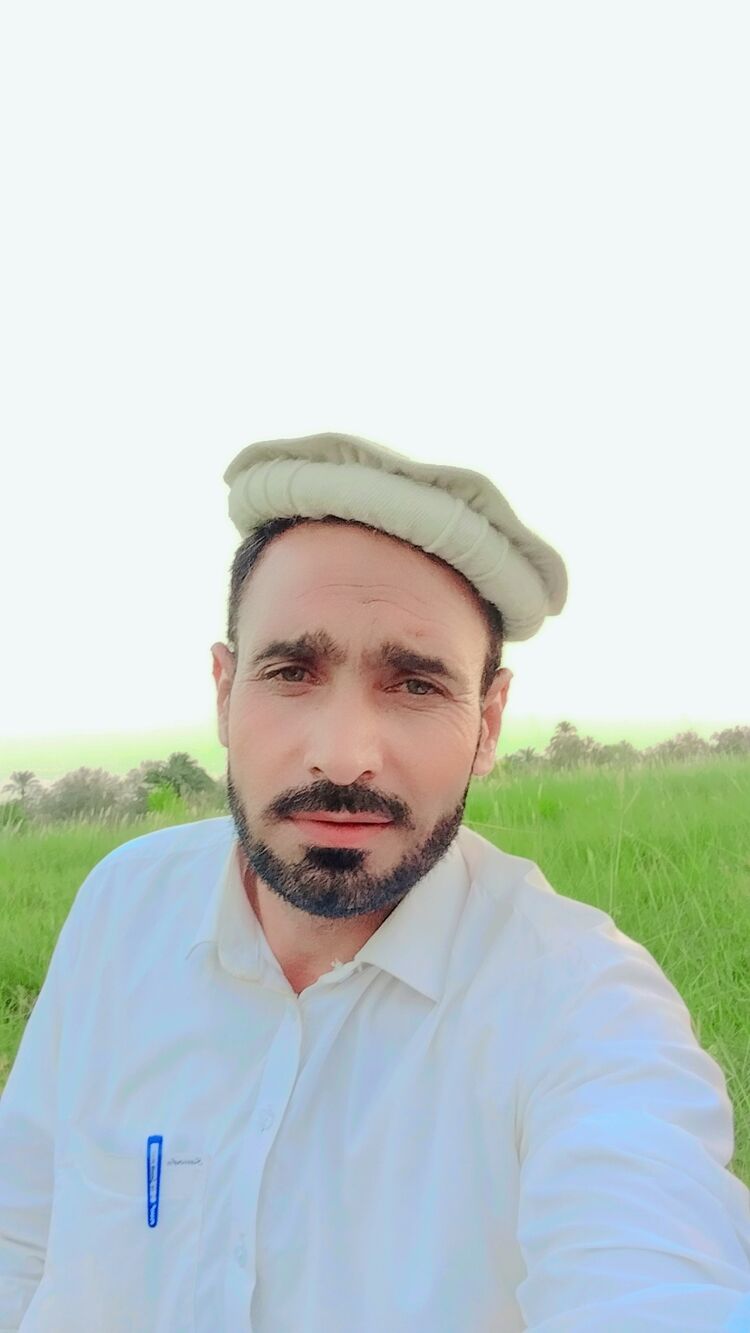  ,   Aswan Khan, 30 ,   ,   