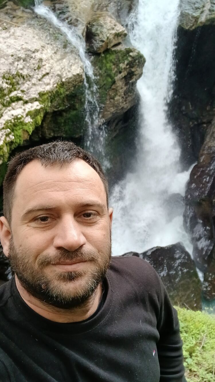  52564209  , 39 ,    