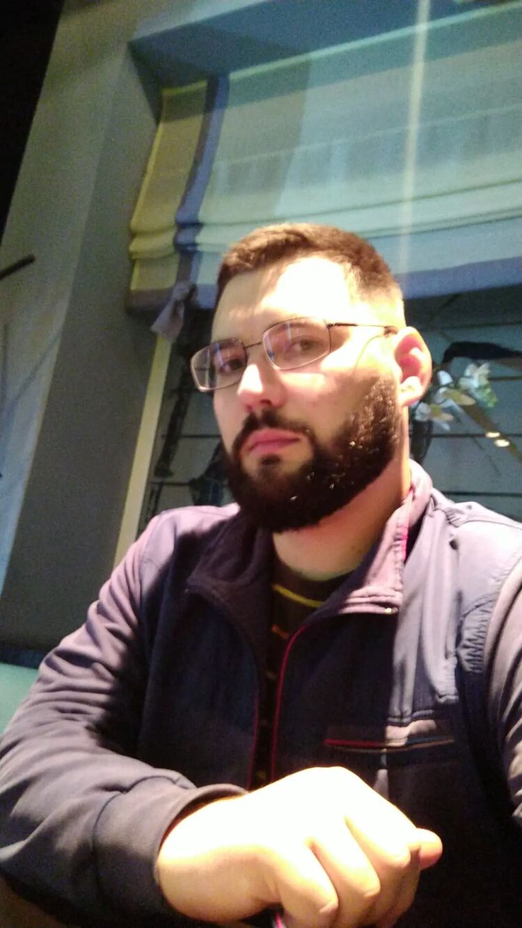  28666839  Konstantin, 36 ,    