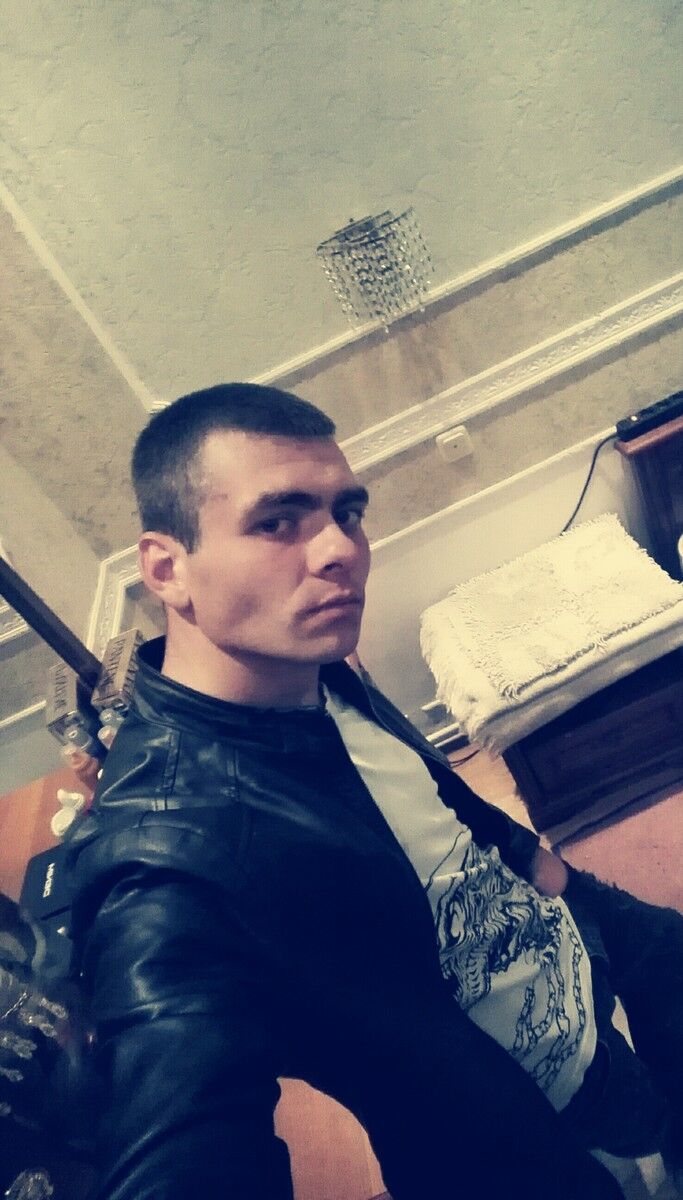  ,   Sergiu, 31 ,   ,   , c 