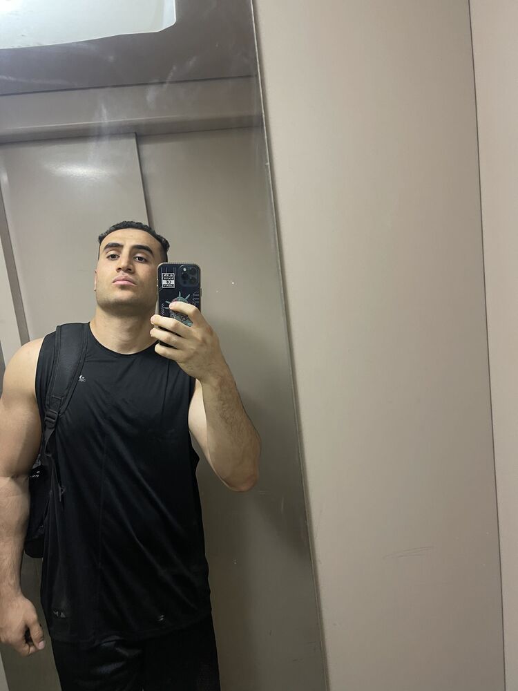  42524339  , 27 ,    