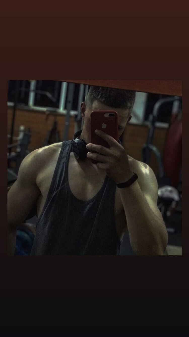  27088389  Dima, 27 ,    