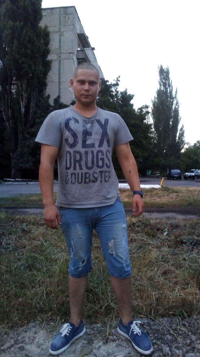  16849689  Artem, 25 ,    