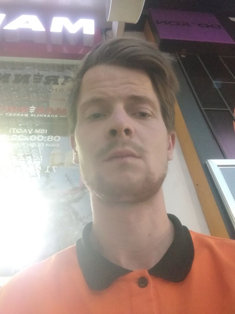  51939879  , 28 ,    