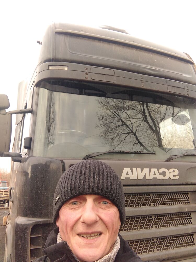  ,   Maksim, 41 ,   c 