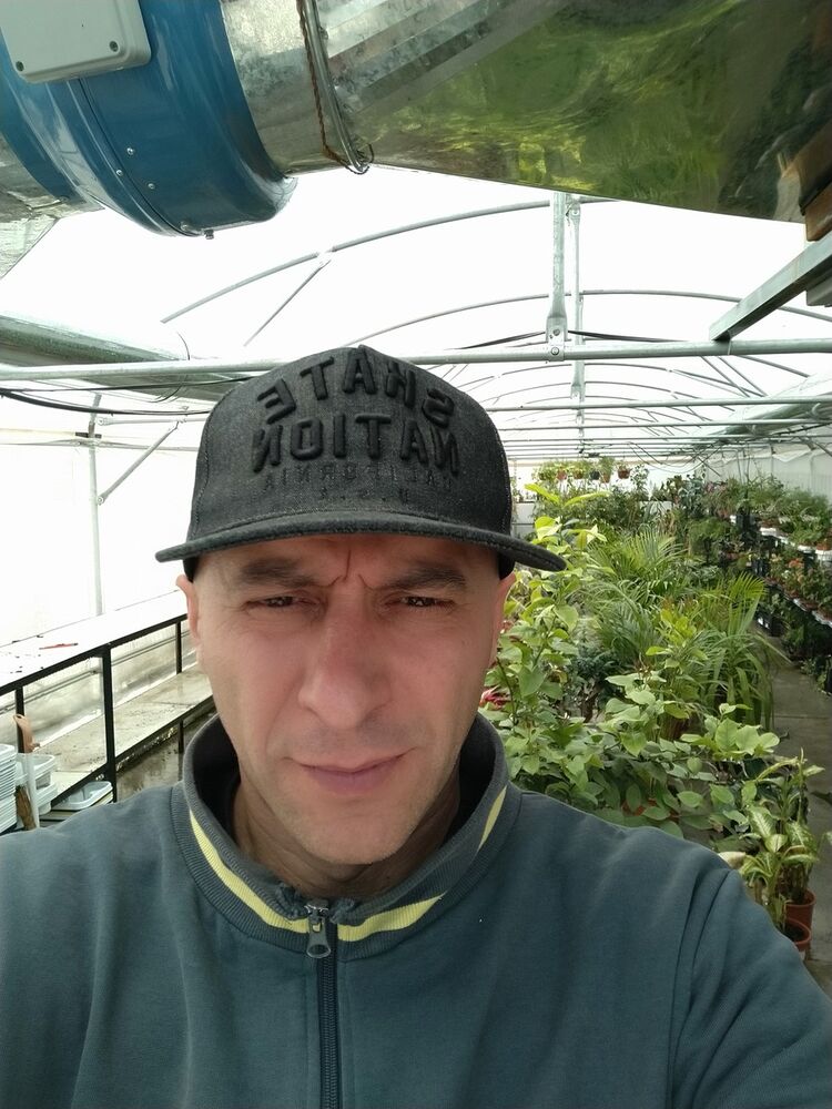  19763839  Gio, 47 ,    
