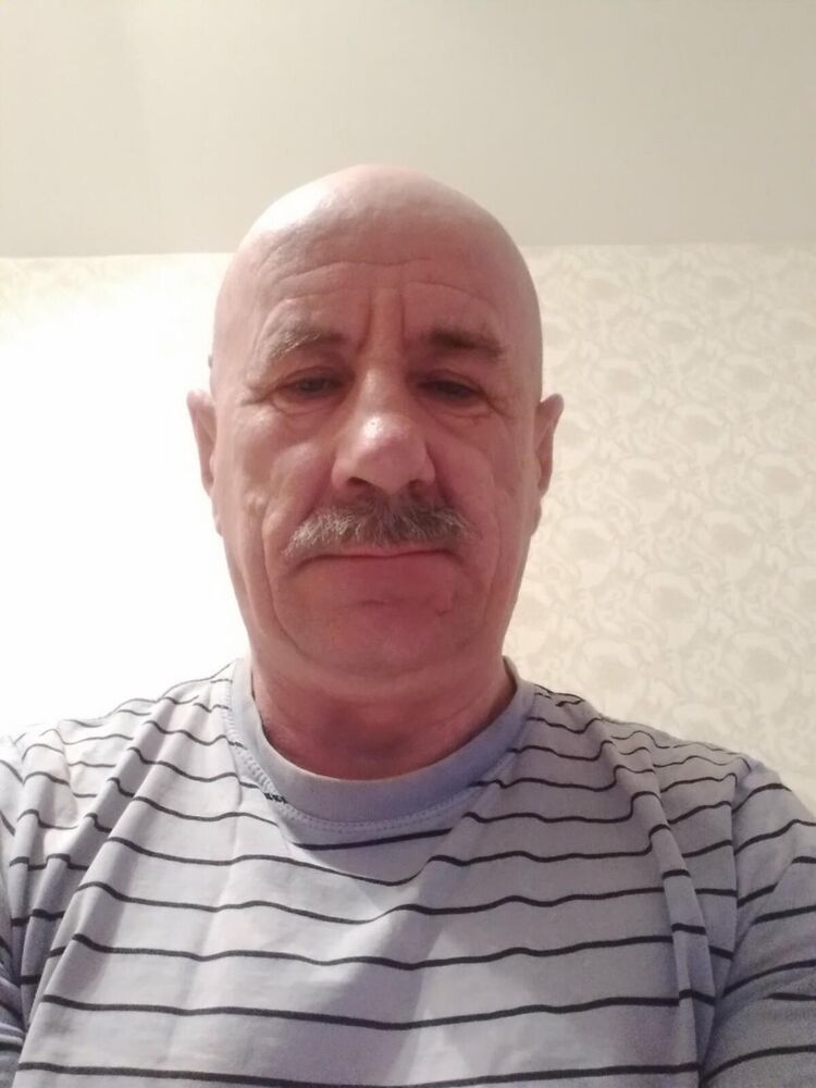  52763549  , 61 ,    