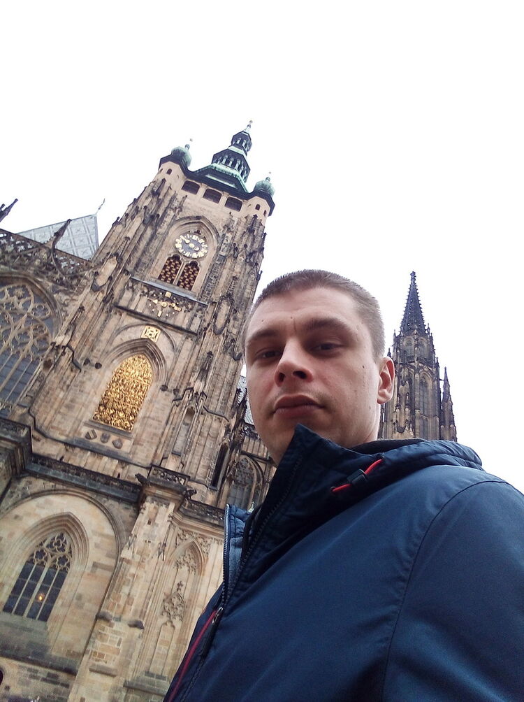  15387859  Kristof, 34 ,    