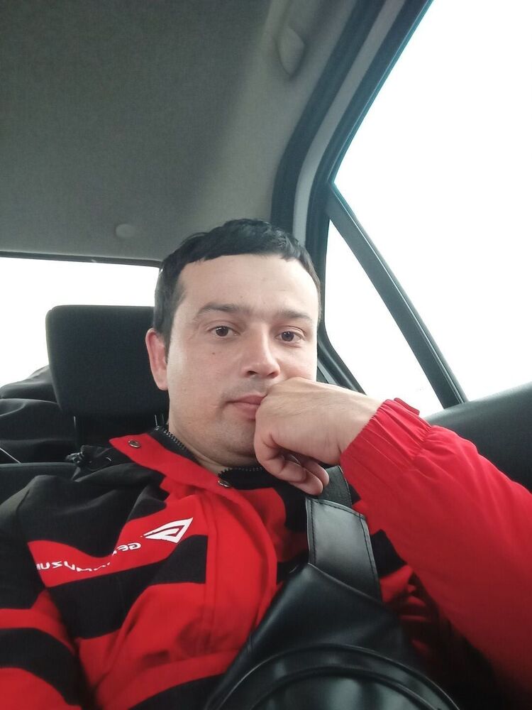  48391449  Laziz, 25 ,    Praha