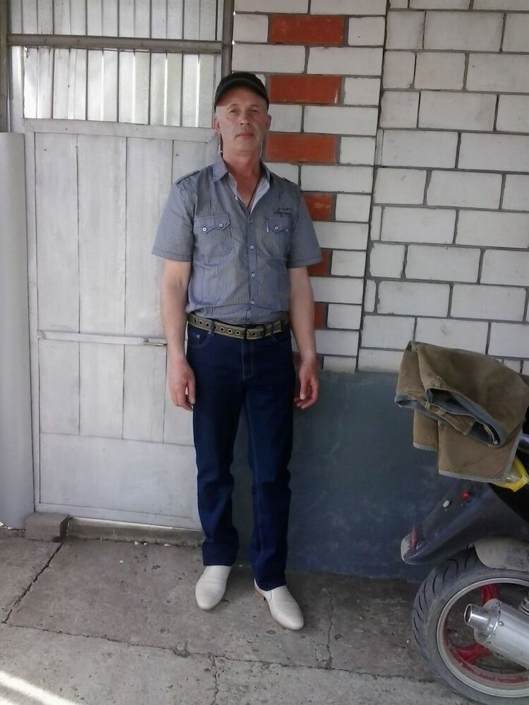  17945869  Aleksandr, 63 ,    
