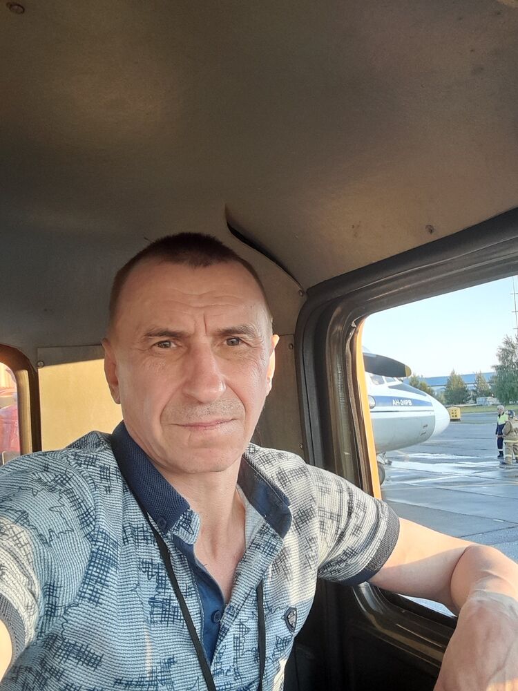  37868479  , 46 ,    