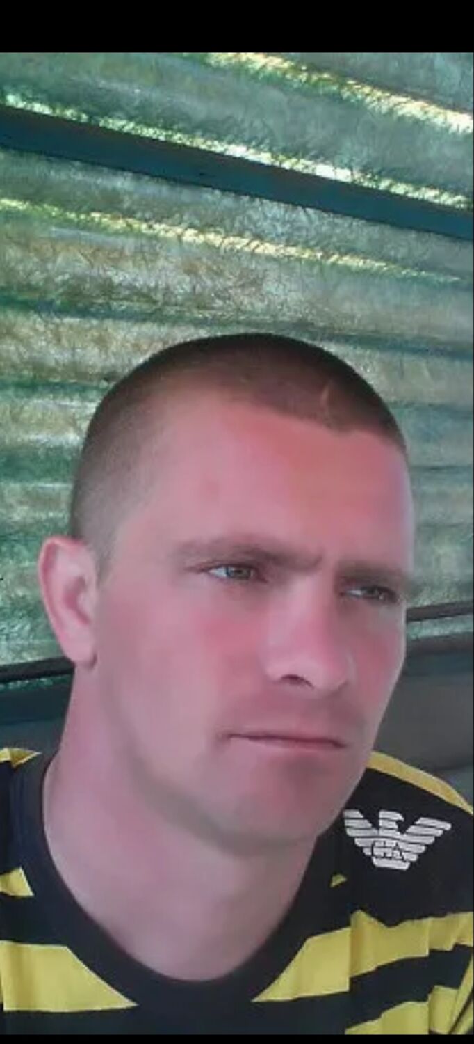  28527889  , 44 ,    