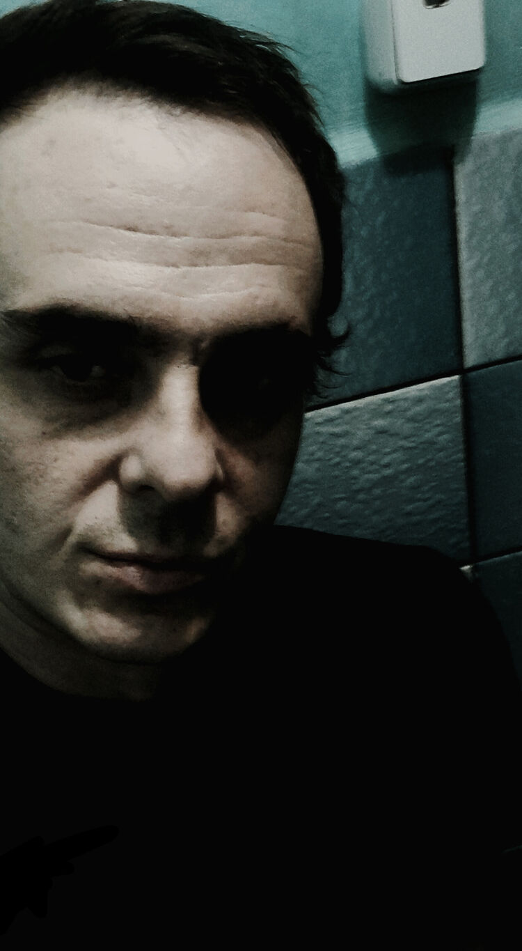 ���� 52330519 ������� Den, 37 ���, ���� ���������� � �����-����������