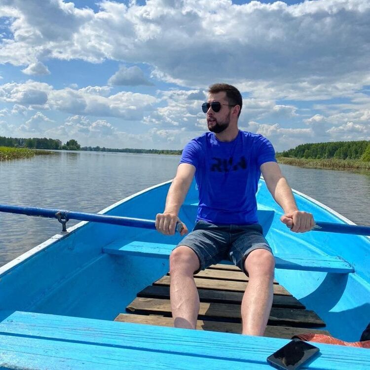  31283549  Lucas, 30 ,    