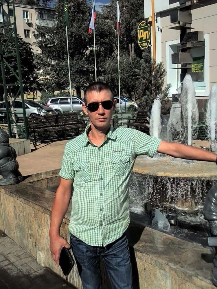  --,   , 44 ,   c 