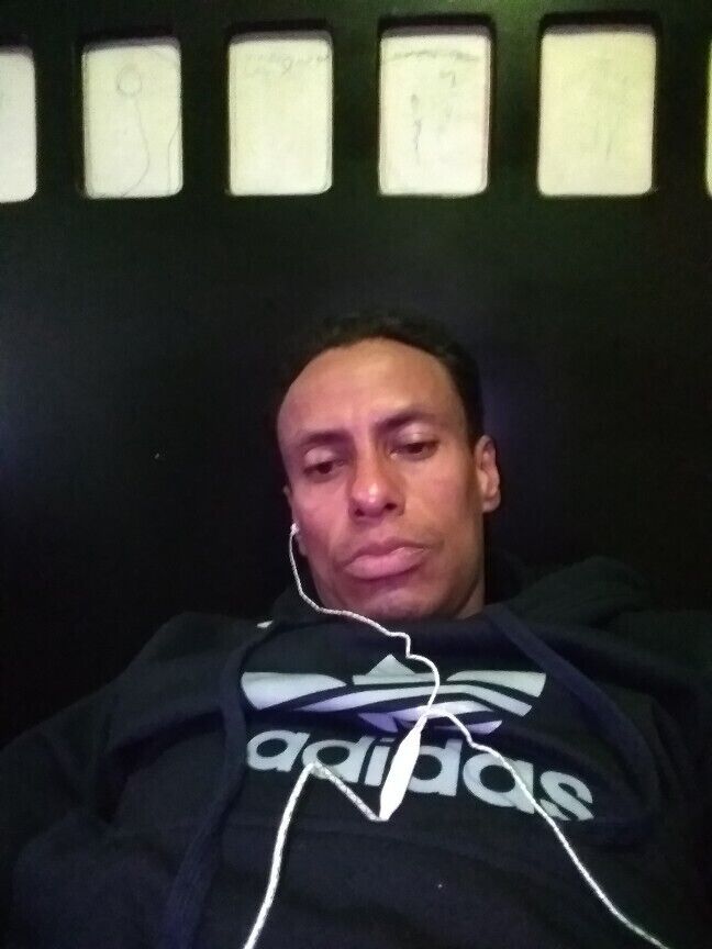  Escaleras,   Juan, 38 ,   ,   , c 