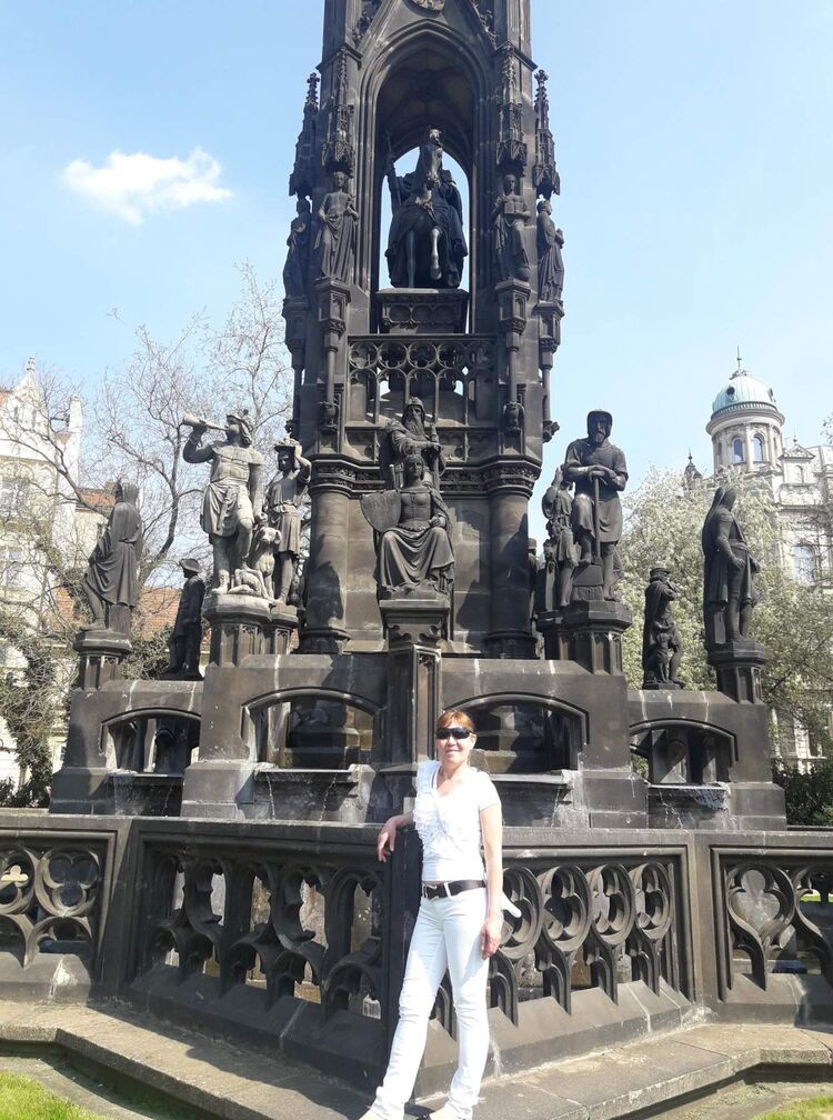  54419559  Vica, 55 ,    