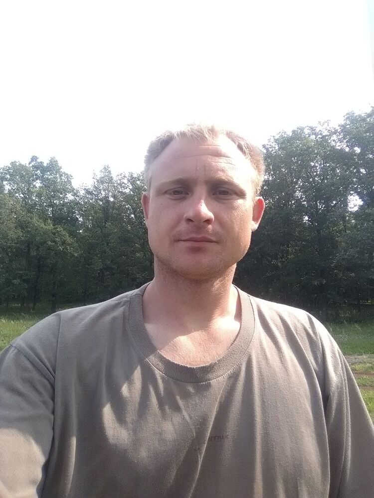  16859909  Aleksandr, 37 ,    
