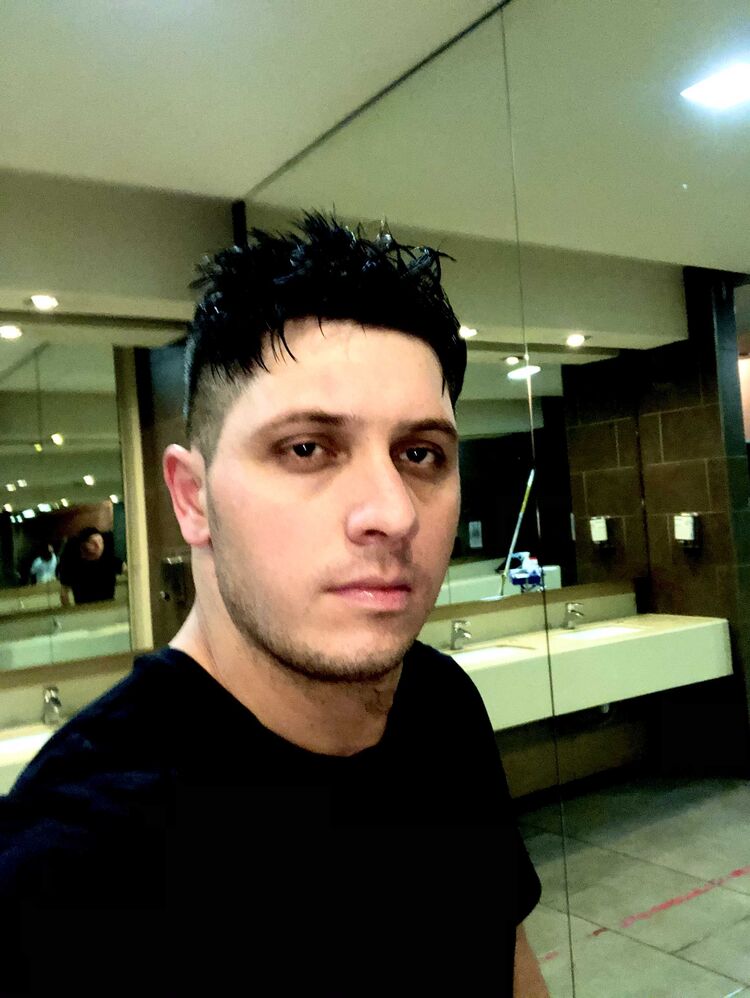  ,   Hakan, 36 ,   ,   