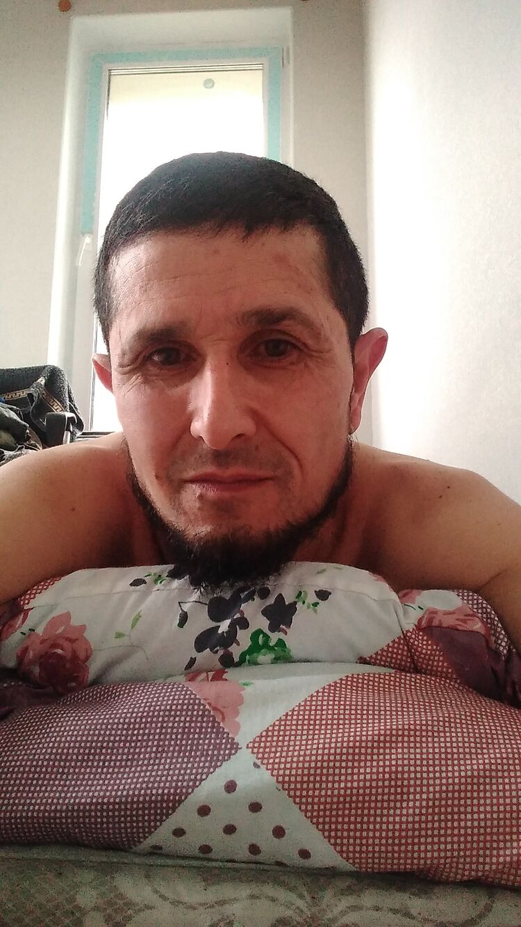  29496209  Furkat, 47 ,    