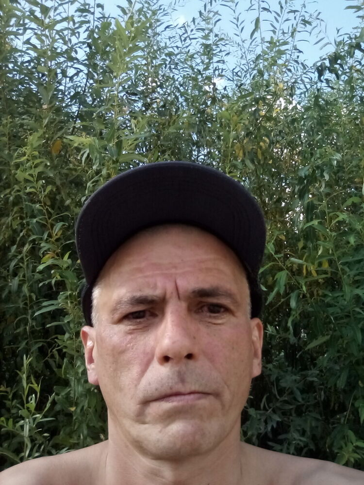  21270079   , 49 ,    