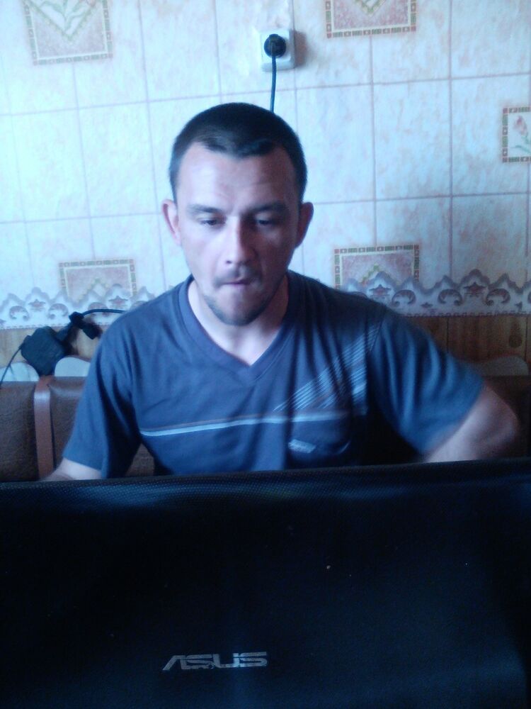  ,   Dima, 38 ,   