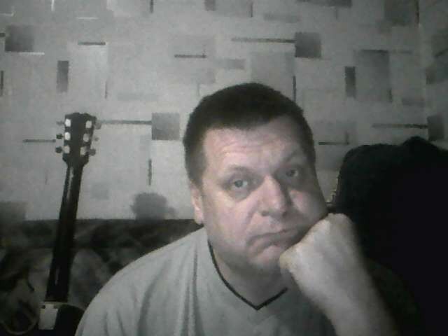 7012129  Artur, 54 ,    