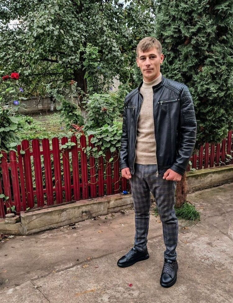  54656979  Denis, 26 ,    Bresso