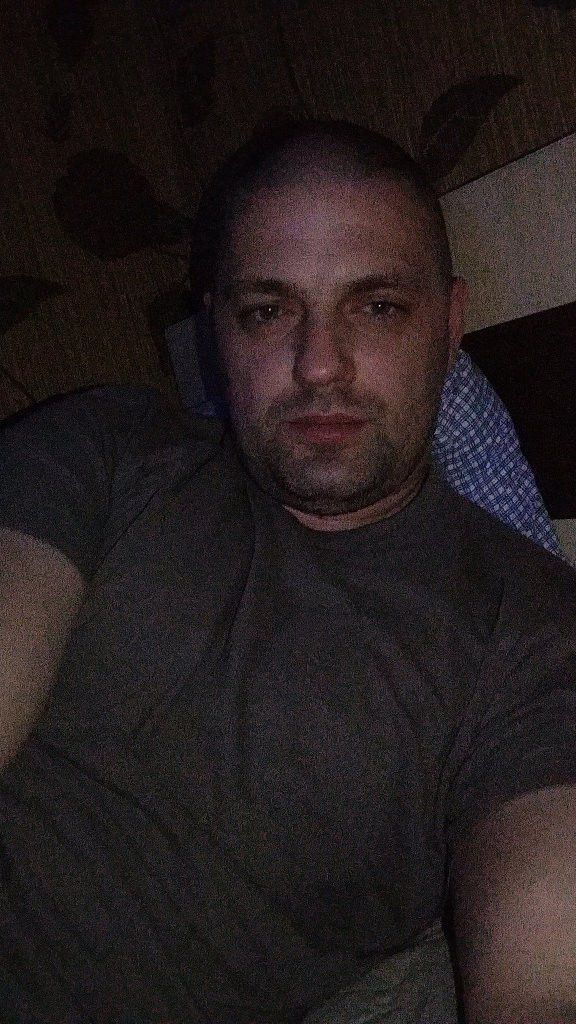  23692989  Ruslan, 64 ,    
