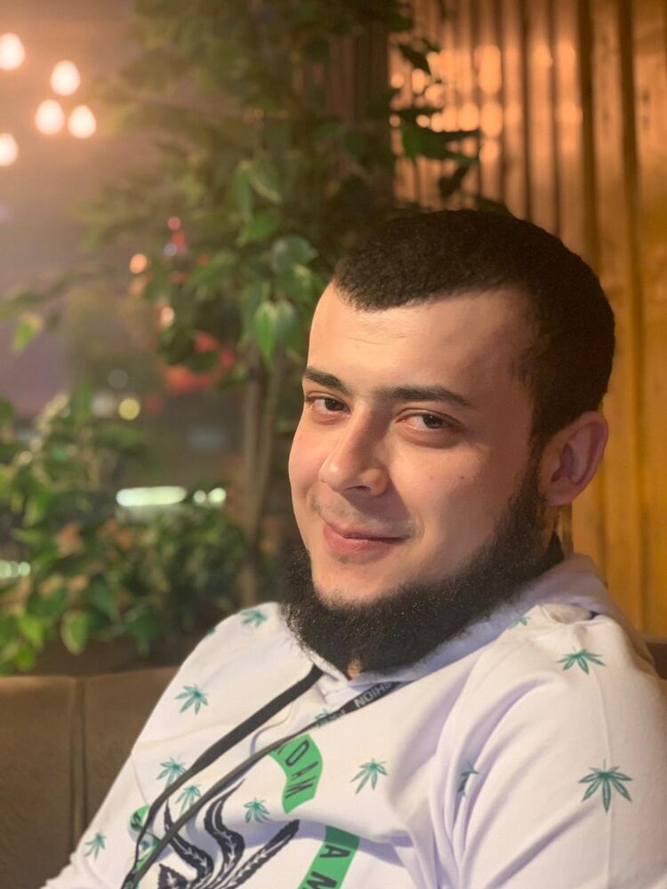 ,   Amir, 26 ,   ,   