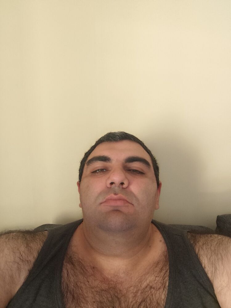  52038969  Mikheil, 31 ,    
