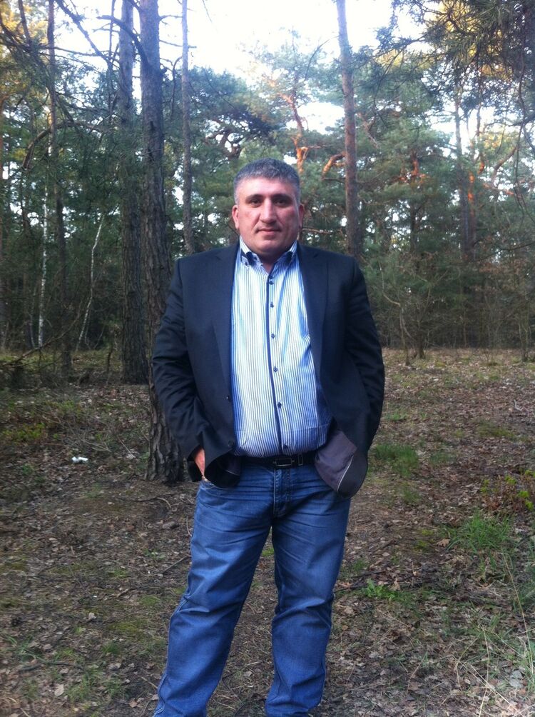  4292419  Zurab, 49 ,    